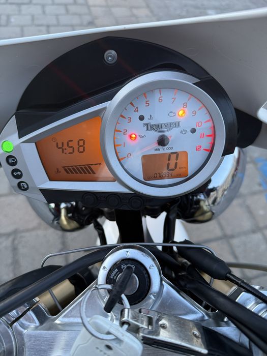 Triumph Speed Triple 1050
