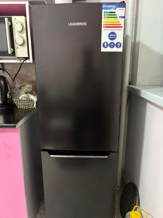 Холодильник LEADBROS HD-159 в отличном состоянии!