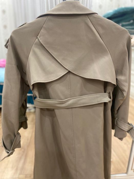 Срочно продам плащ тренчи