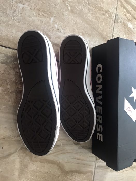 Oferta! Tenesi Converse roz masura mare pentru dama sau unisex