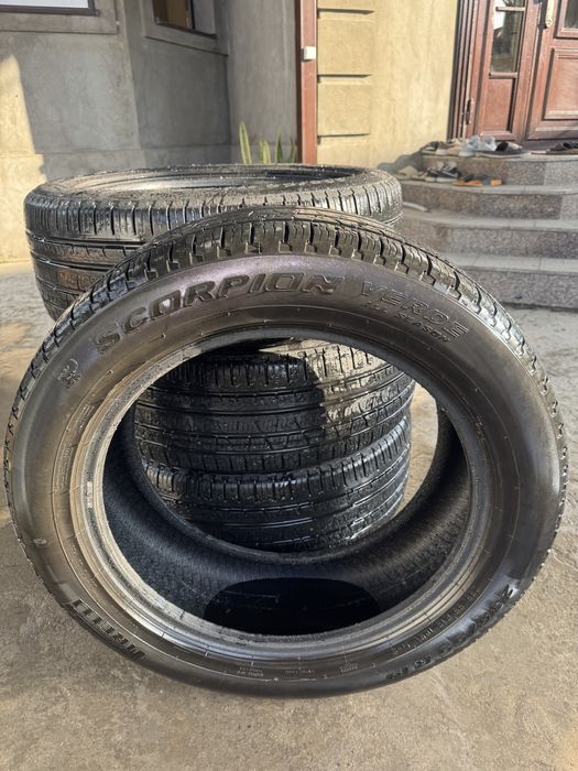 Шины Pirelli  комплект R19 летний