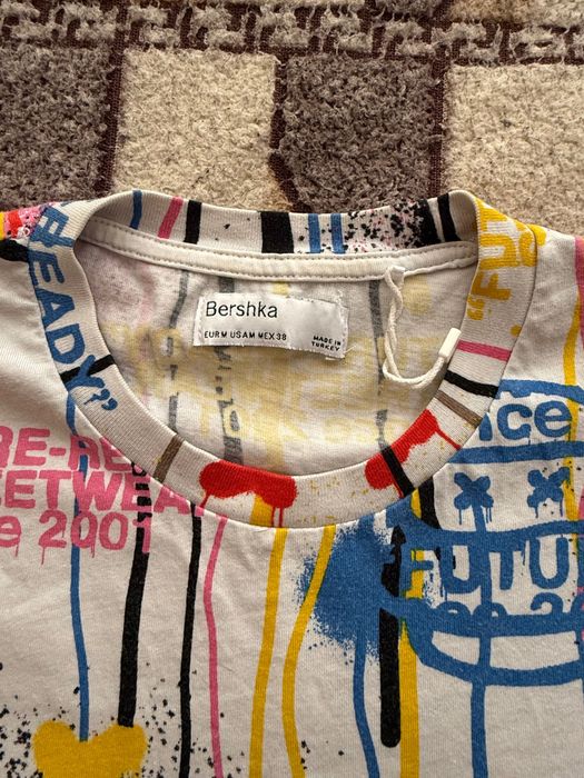 Bershka тениска мултицветна