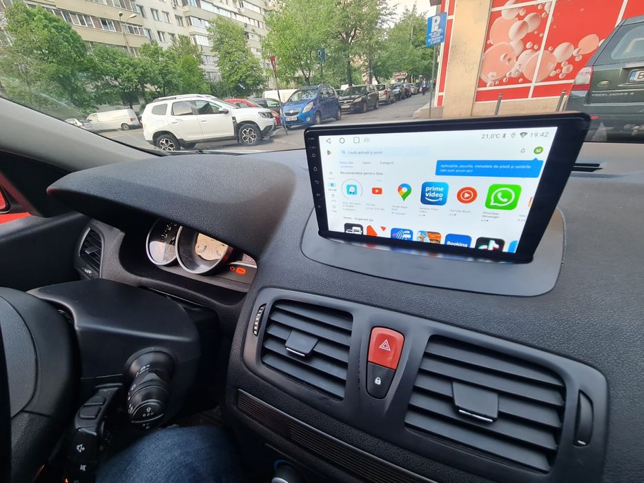 Navigație GPS tabletă 9 inch dedicata Renault Megane 3 Kadjar Koleos