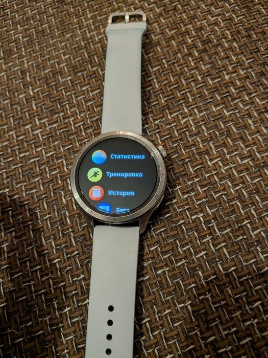 Смарт часовник Xiomi Watch S4