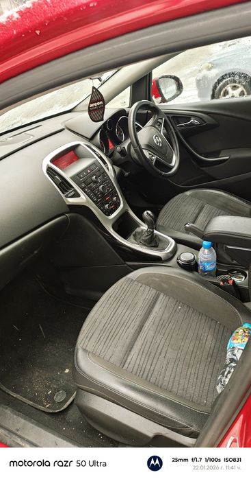 Opel astra 1.4 2015г