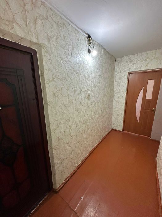 продается 2х комн квартира