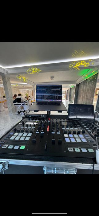 Traktor S8 X1 Mk2 si flightcase dedicat setup DJ Consola