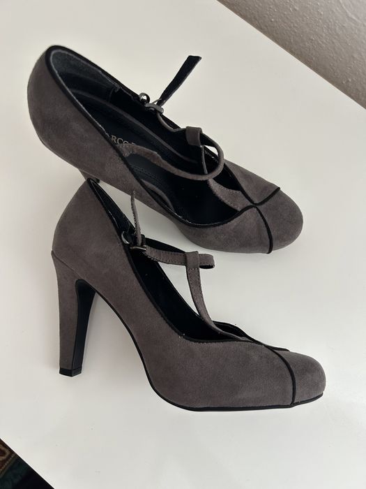 Туфли новые замшевые