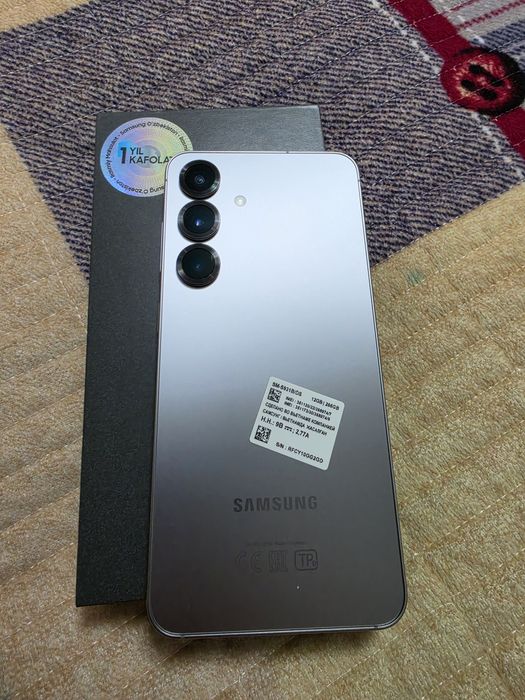 Samsung S25  8/256GB