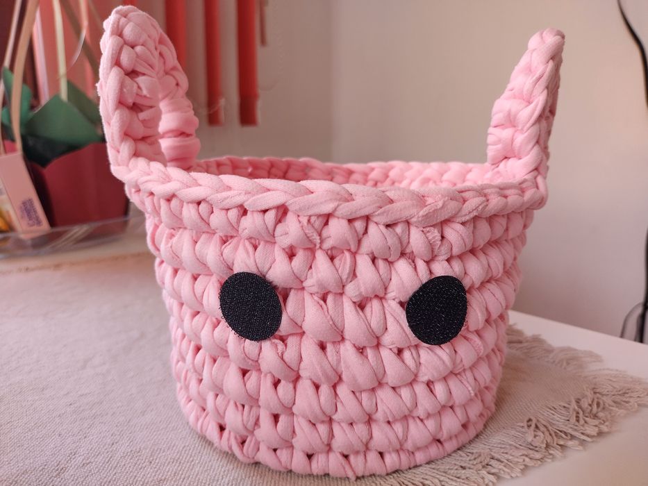 Ръчно плетено панерче