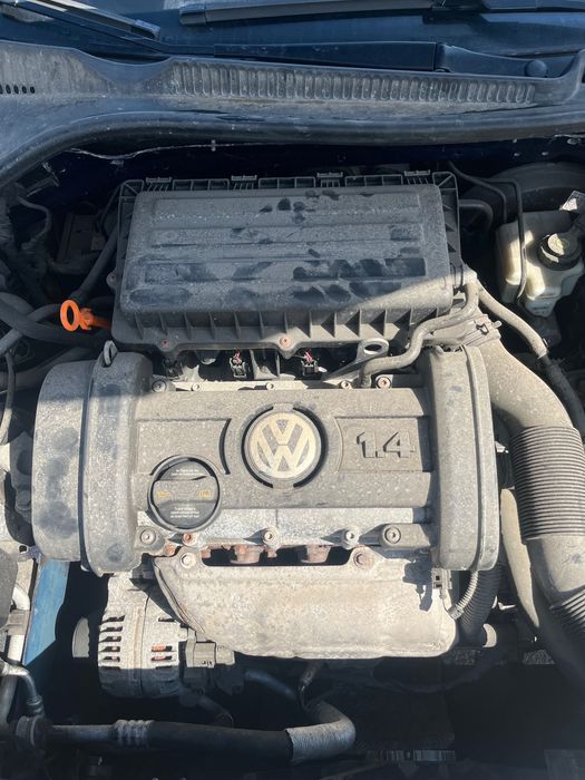 De vânzare mașină golf 5 motor 1.4