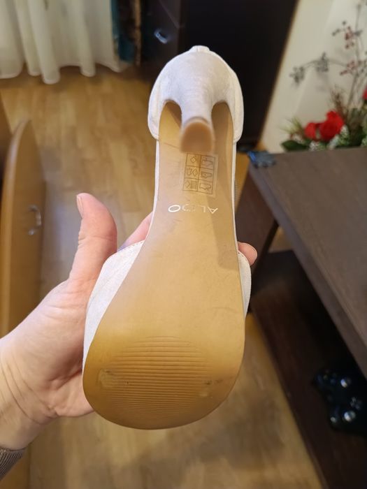 Sandale piele Aldo