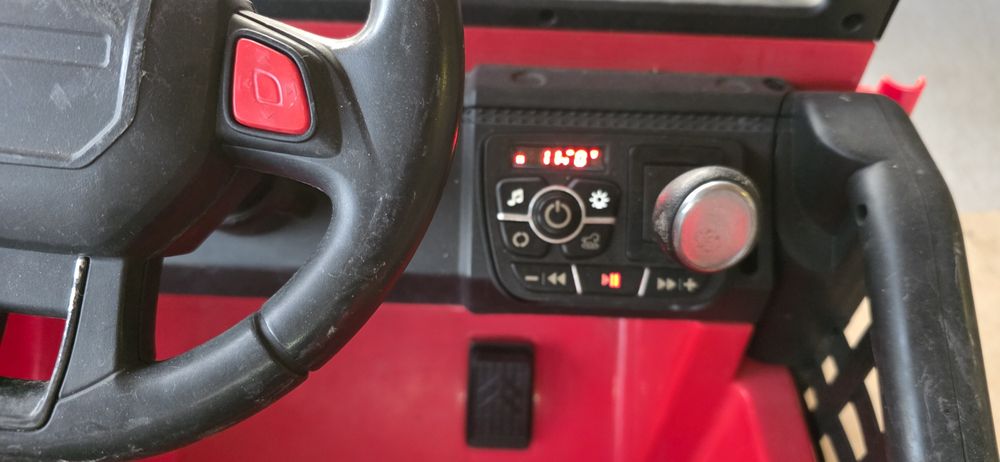 Акумулаторен Джип