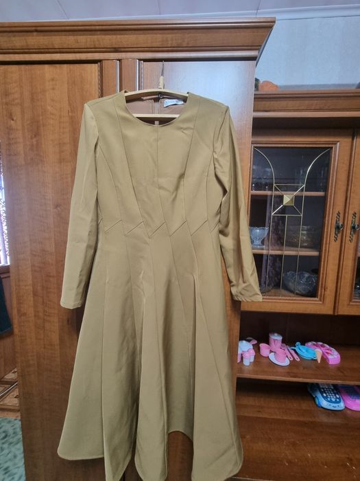 Продаётся новые платья