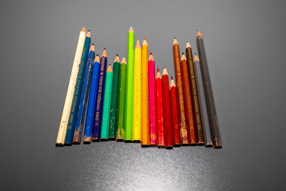 Лот ретро моливи COLORAMA
