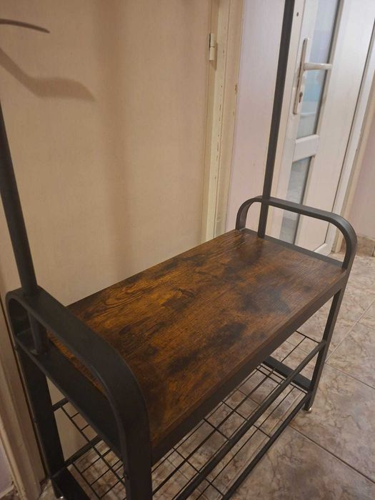 Cuier Ikea putin utilizat -  arata impecabil, ca nou