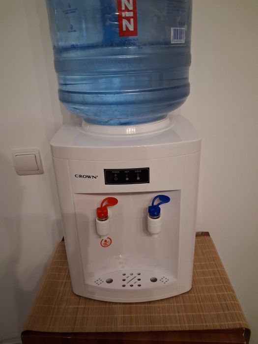 Dozator apa CROWN CWD-1905W in garantie