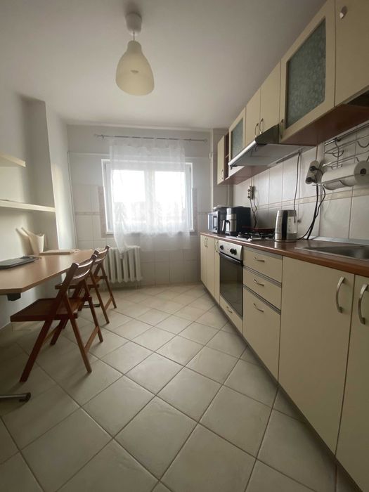 Proprietar, apart 3 camere 84 mp bloc 1983 str Viitorului (Lizeanu), et 2/10