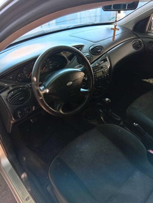 FORD Focus 2001 — imagine 4