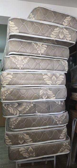 Односпальные матрасы 80 на 190.