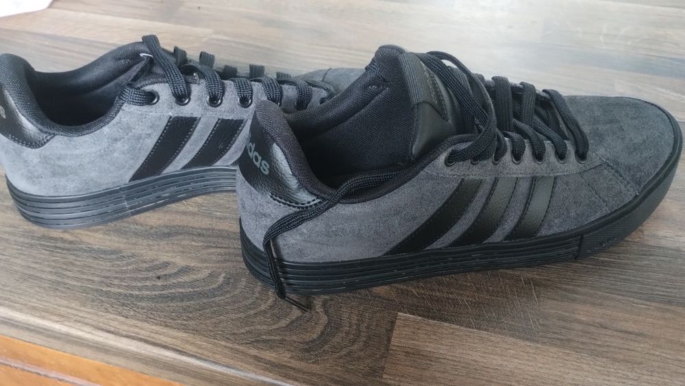 Маратонки Adidas