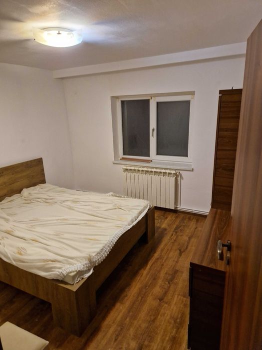Închiriez apartament 3 camere, Zona Monument