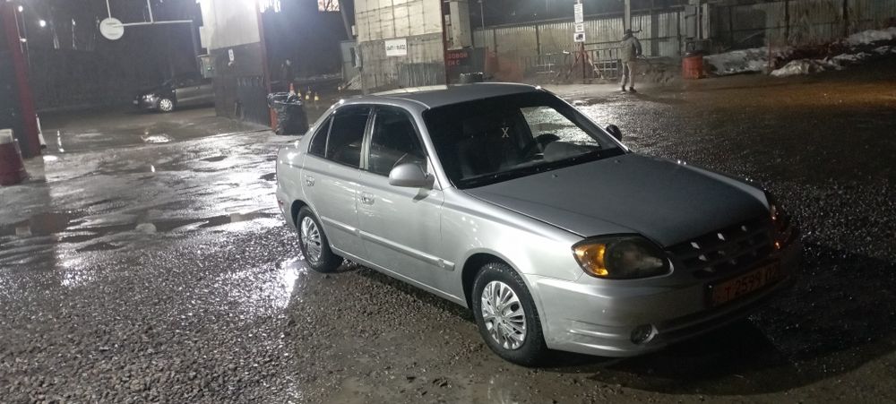 Хундай акцент 2004