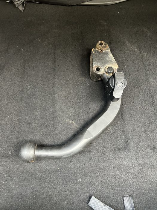 Продава се теглич за Kia seed, става за всички модели 2013- 2018 г.