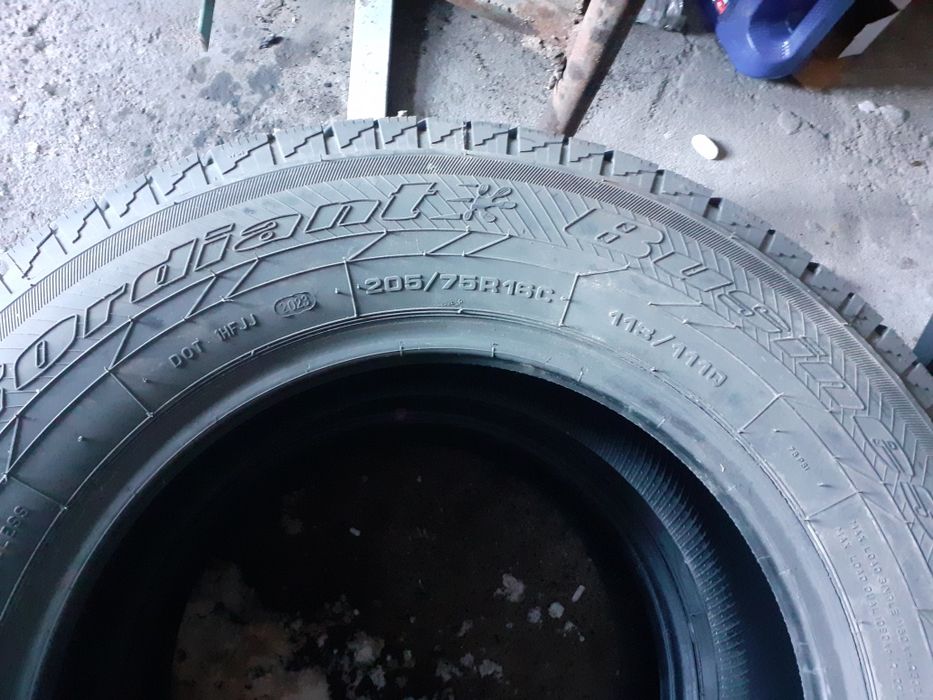 Продам резину на Газель