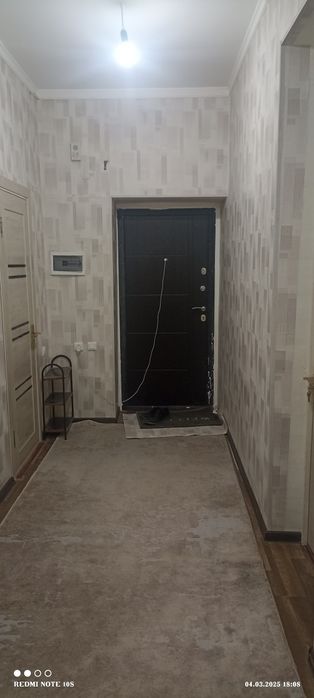 3 xonalik uy sotiladi