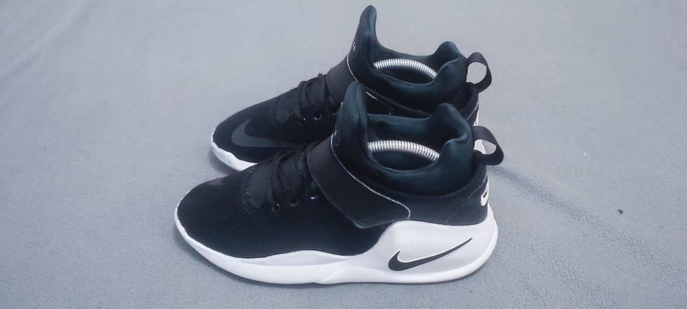 Nike Kwazi Black
