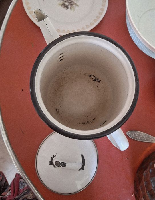 Эмалированный чайник 40сум