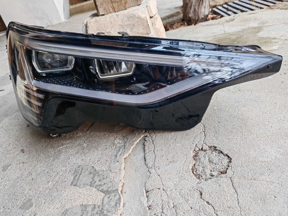 Фар Audi E-Tron LED Десен/Фар Ауди Е-Трон Оригинален