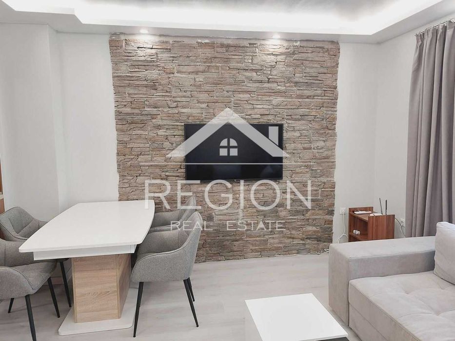 Дава се под наем Тристаен апартамент в Варна, Център - 89 кв.м за 850 € - Снимка #4