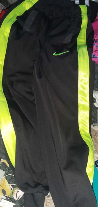 Децки дрехи рокля ш екипи