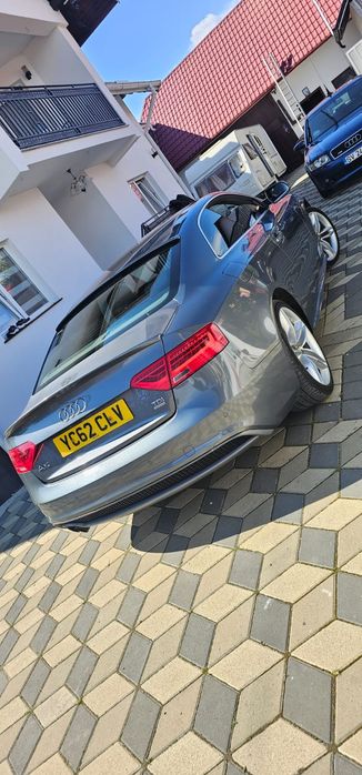 dezmembrez audi a5 quattro S-LINE