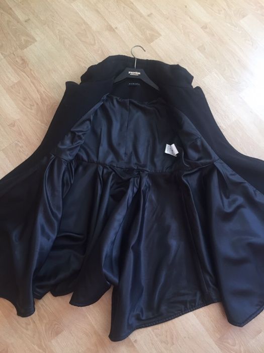 Пальто на девочку