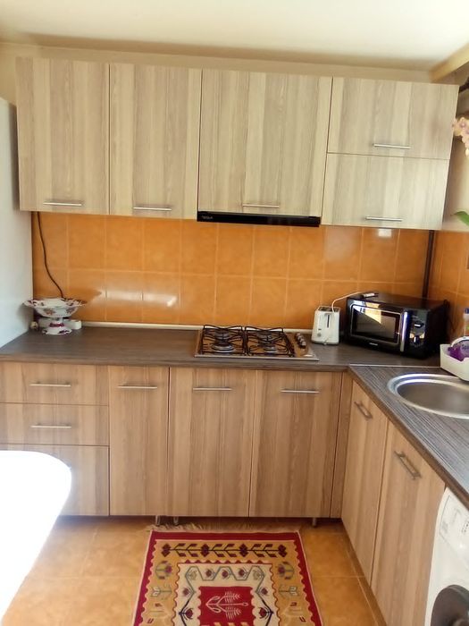 Închiriez  apartament