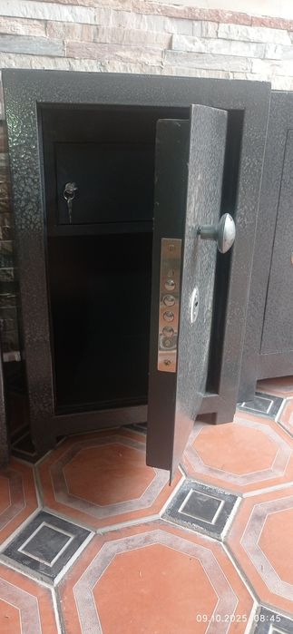 Сейф в ассортименте