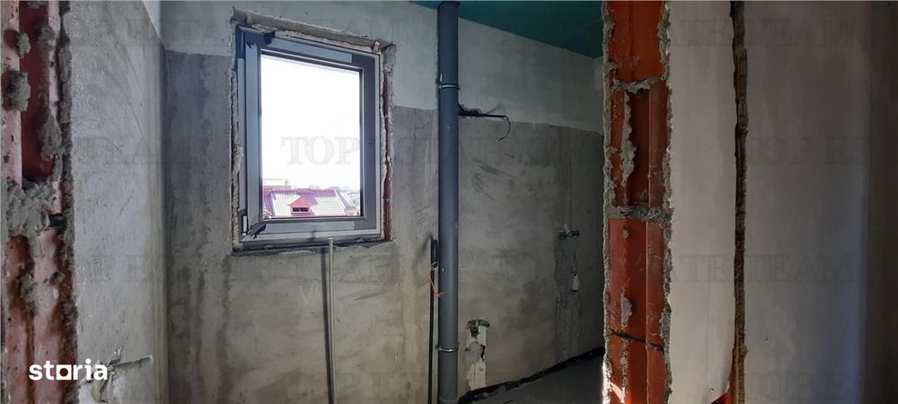 Vanzare apartament 3 camere parter cu gradina 80 mp,  bloc nou, zona p