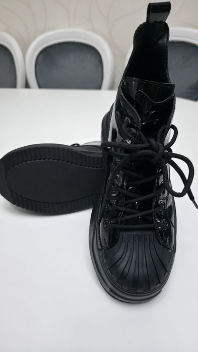 Sneakers femei negri din piele naturala lacuita Luca di Gioia