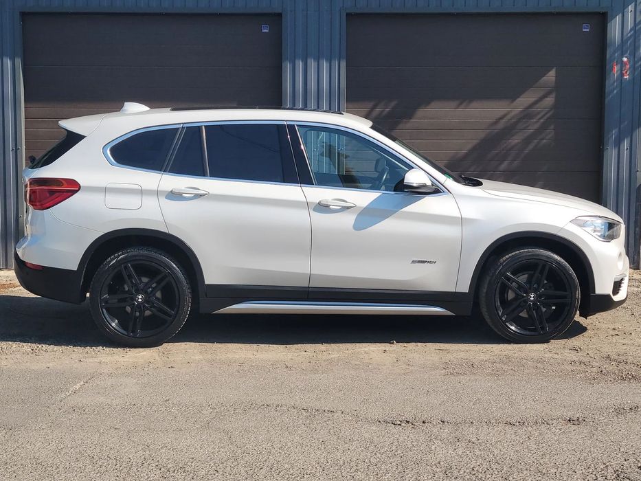 BMW X1 Bmw X1 sDrive 18i / 2017 / Plafon Panoramic