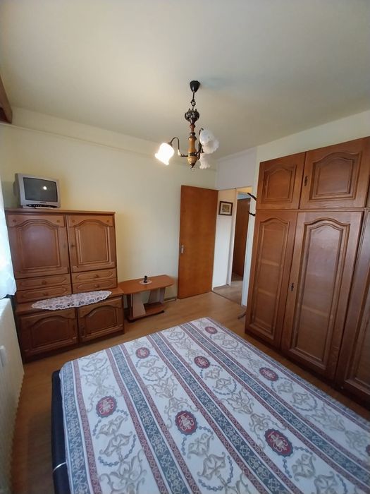 Apartament 3 camere, semidecomandat, str Proporgescu