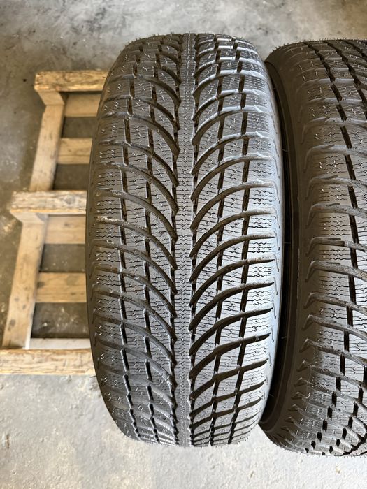2 anvelope iarna profil NOU , 235/60/18 , Michelin , 8 mm !