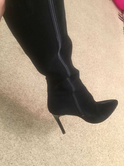Продам элегантные модельные сапоги