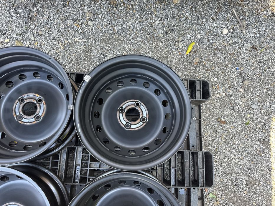 4бр.Оригинални джанти 15" 4x100 за Renault Kangoo,Dacia Dokker,Nissan