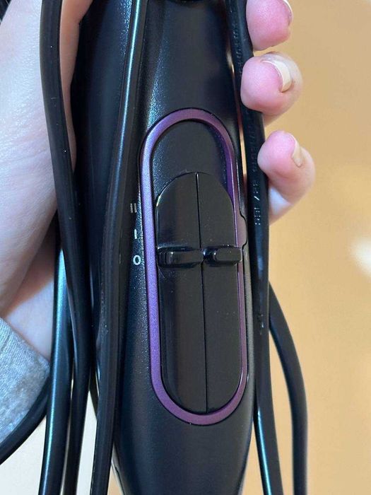 Сешоар Philips ThermoProtect 2100W
