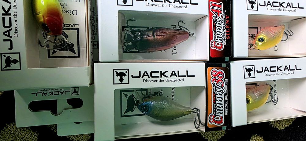 Vând 7 voblere Jackall Chubby
