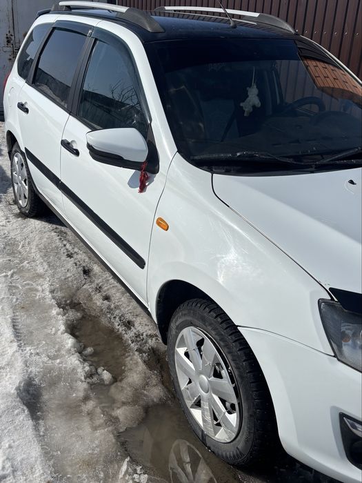 Продам машину Lada 2014г