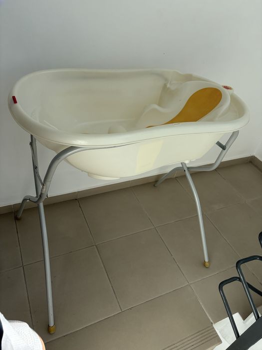 Cadita bebe baie